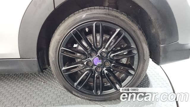 Mini Cooper S 2024 — Photo 3/34