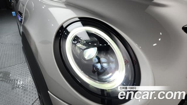 Mini Cooper S 2024 — Photo 24/34