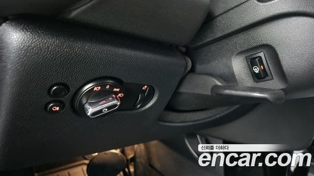 Mini Cooper S 2024 — Photo 25/34