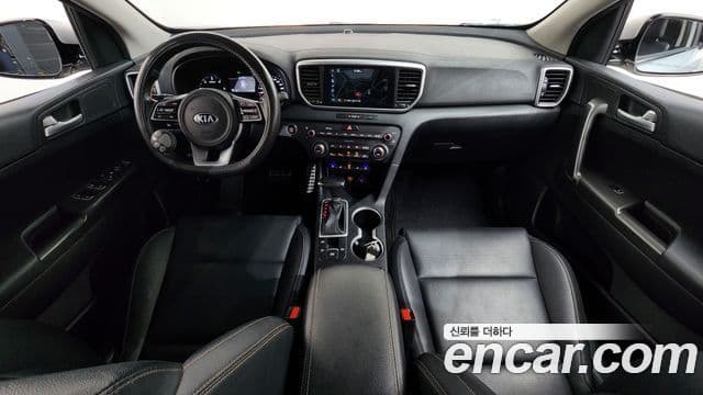 Kia Sportage The Bold 2021 — ფოტო 7/20