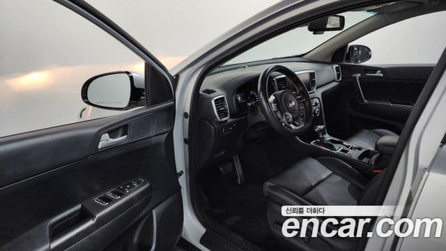 Kia Sportage The Bold 2021 — ფოტო 10/20