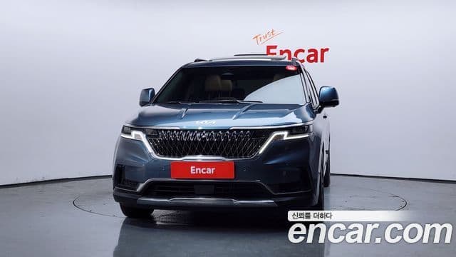 Kia Carnival 2023 — Фото 3/20