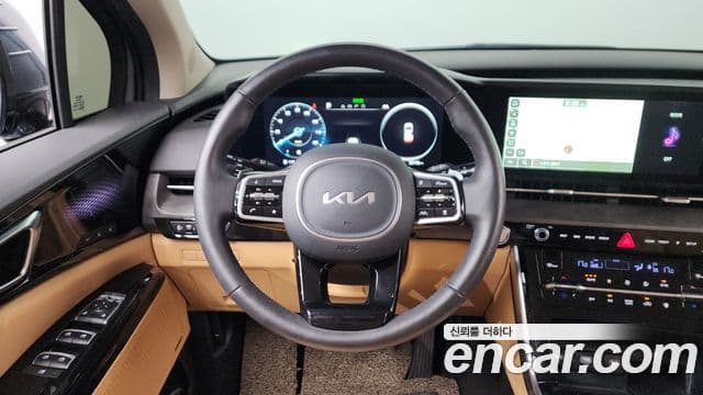 Kia Carnival 2023 — Фото 13/20