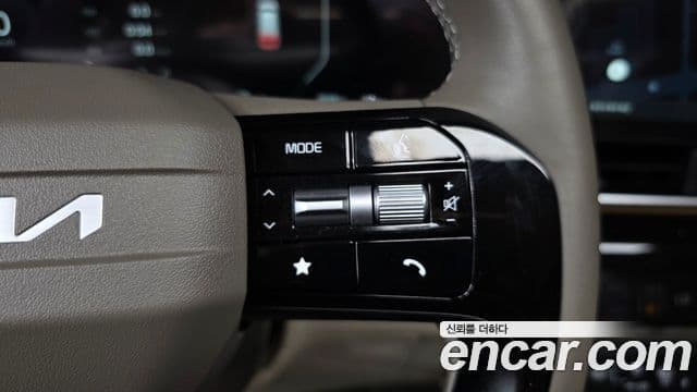 Kia Carnival 2025 — ფოტო 15/20