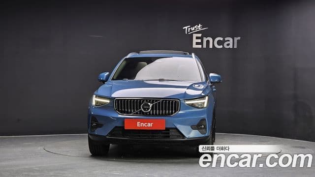 Volvo XC40 2024 — ფოტო 3/20
