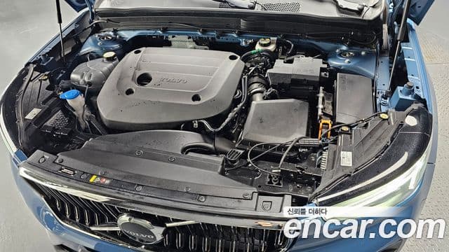 Volvo XC40 2024 — ფოტო 6/20
