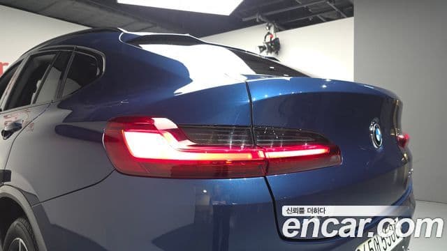 BMW X4 2020 — ფოტო 31/35