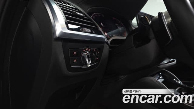 BMW X4 2020 — ფოტო 19/35