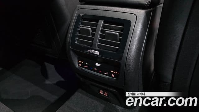 BMW X4 2020 — ფოტო 34/35