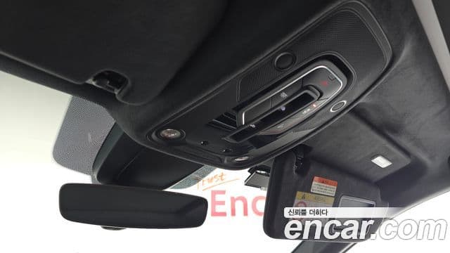 Audi SQ7 2023 — Şəkil 25/34