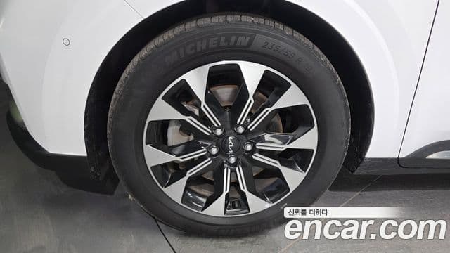 Kia Carnival 2023 — Şəkil 5/20