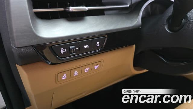 Kia Carnival 2023 — Şəkil 14/20