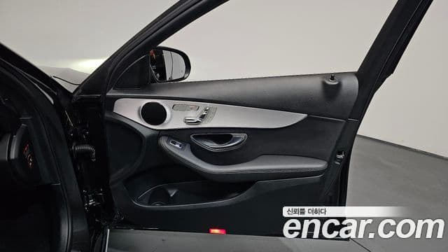 Mercedes-Benz C-Class 2020 — ფოტო 12/34