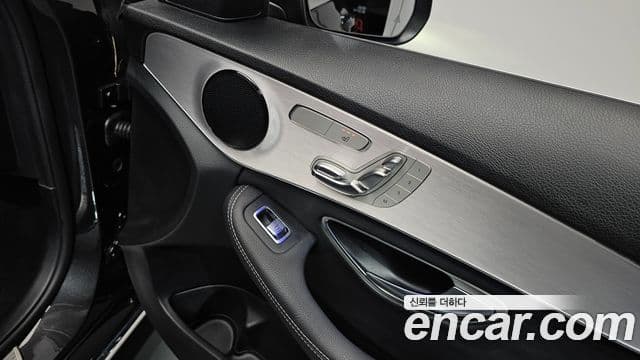 Mercedes-Benz C-Class 2020 — ფოტო 3/34