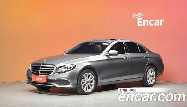 Mercedes-Benz E-Class 2019 — ფოტო 1/20