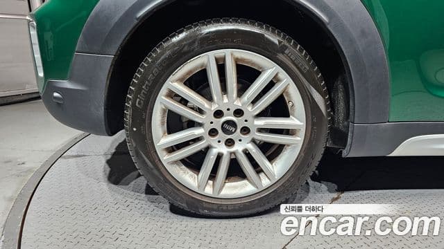 Mini Cooper Countryman 2023 — Photo 27/31