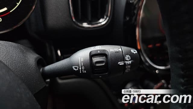 Mini Cooper Countryman 2023 — ფოტო 19/20