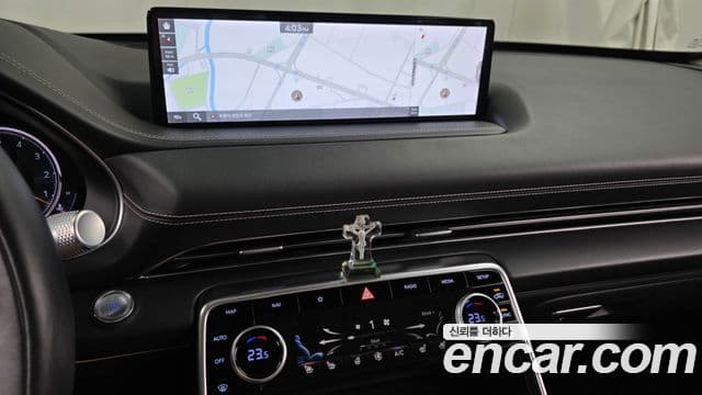 Genesis GV80 2020 — ფოტო 13/20