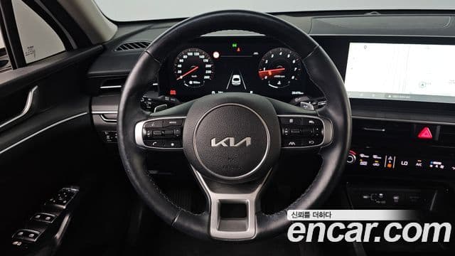 Kia K5 2024 — Şəkil 14/20