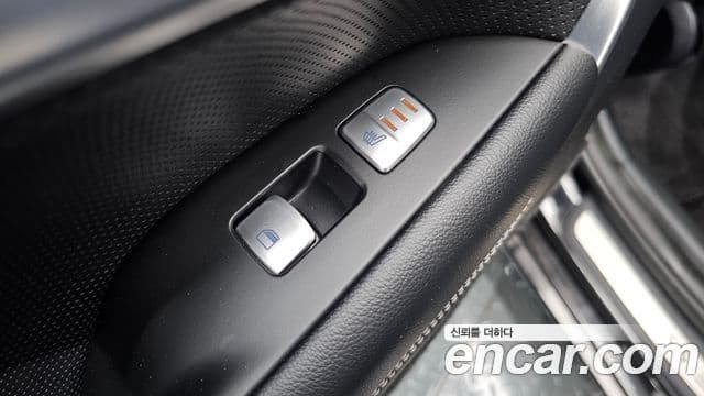 Genesis G70 2019 — Şəkil 18/34