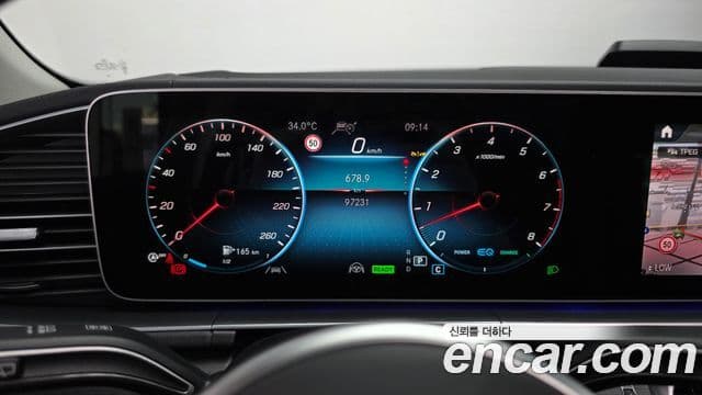 Mercedes-Benz GLE-Class 2022 — Şəkil 8/20