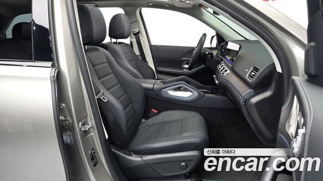Mercedes-Benz GLE-Class 2022 — Photo 15/35