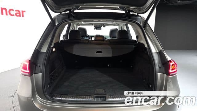 Mercedes-Benz GLE-Class 2022 — Photo 16/35