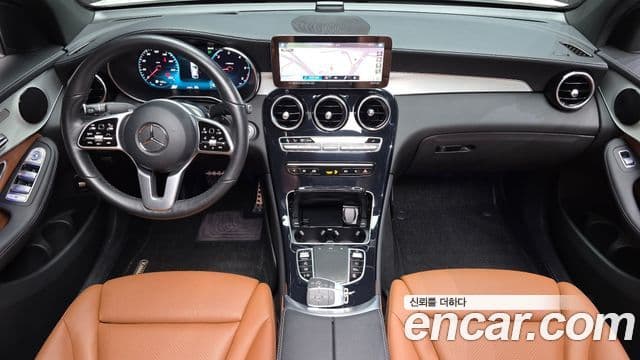 Mercedes-Benz GLC-Class 2022 — Şəkil 17/32