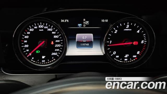 Mercedes-Benz E-Class 2018 — ფოტო 8/20
