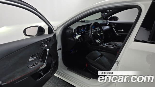 Mercedes-Benz A-Class 2025 — Şəkil 10/20