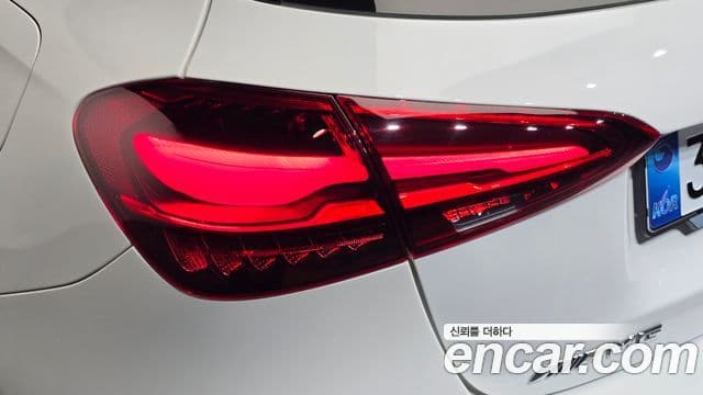 Mercedes-Benz A-Class 2025 — Photo 24/36