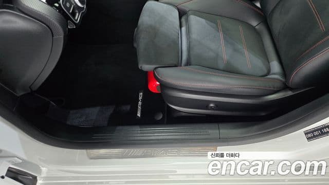 Mercedes-Benz A-Class 2025 — Photo 15/36