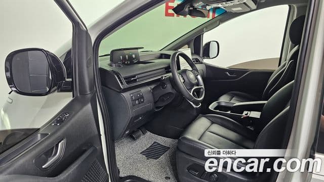 Hyundai Staria 2025 — ფოტო 10/20