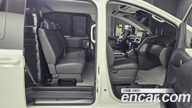 Hyundai Staria 2025 — ფოტო 12/20