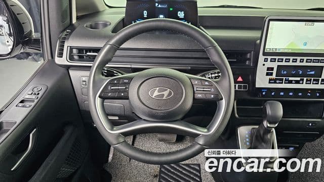 Hyundai Staria 2025 — ფოტო 15/20