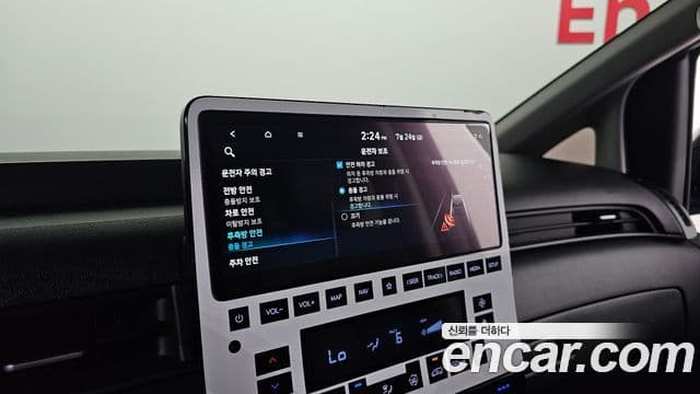 Hyundai Staria 2025 — ფოტო 18/20