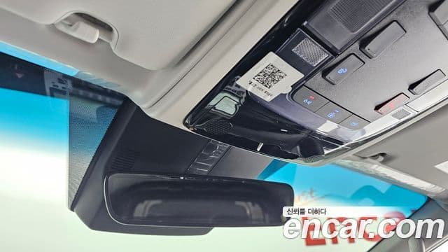 Hyundai Staria 2025 — ფოტო 19/20