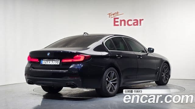 BMW 5 Series 2023 — Şəkil 2/20