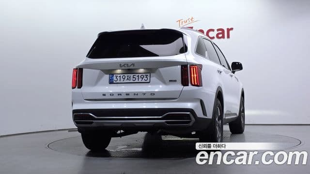 Kia Sorento 2022 — Фото 4/20