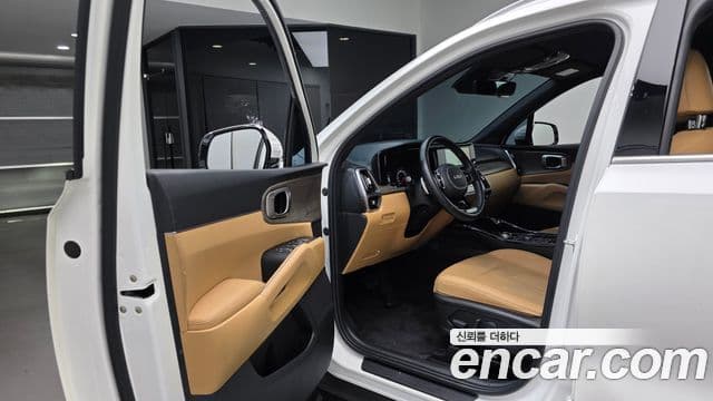 Kia Sorento 2022 — Фото 10/20