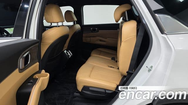 Kia Sorento 2022 — Фото 13/20