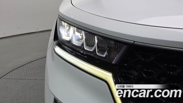 Kia Sorento 2022 — Photo 20/34