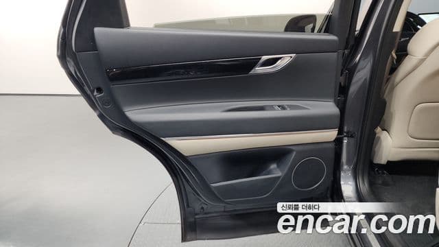 Genesis GV80 2020 — Şəkil 35/39
