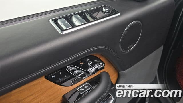 Land Rover Range Rover 2018 — Şəkil 8/20