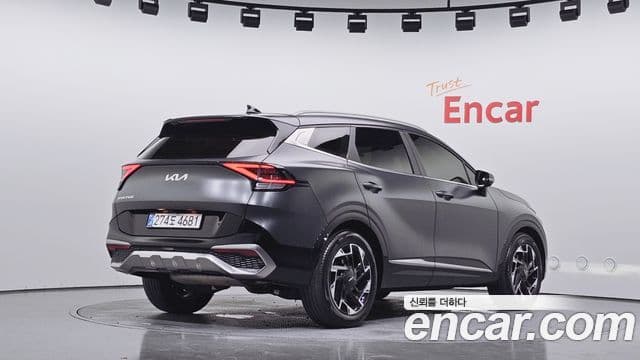 Kia Sportage 2021 — ფოტო 2/20