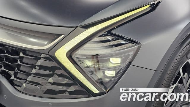 Kia Sportage 2021 — ფოტო 13/31