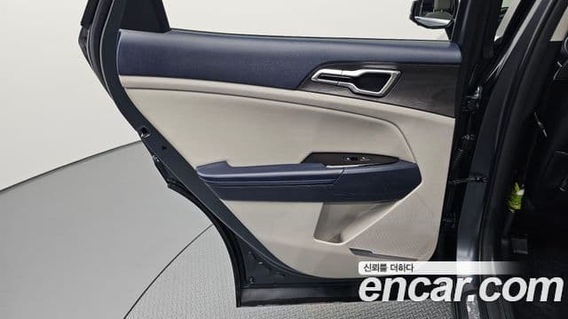 Kia Sportage 2021 — ფოტო 9/31