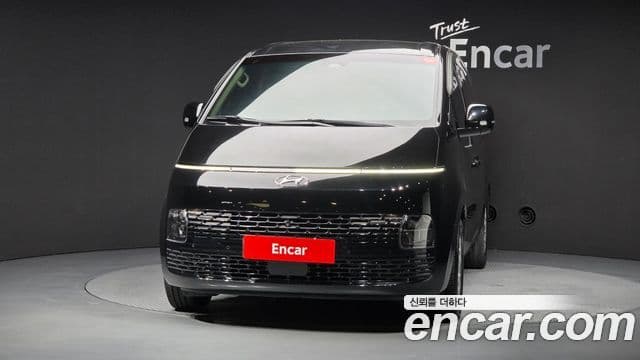 Hyundai Staria 2023 — Şəkil 3/20