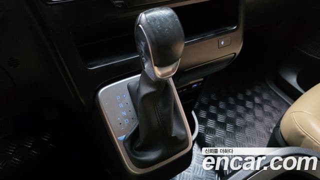 Hyundai Staria 2023 — Şəkil 9/20
