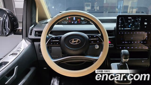 Hyundai Staria 2023 — Şəkil 14/20